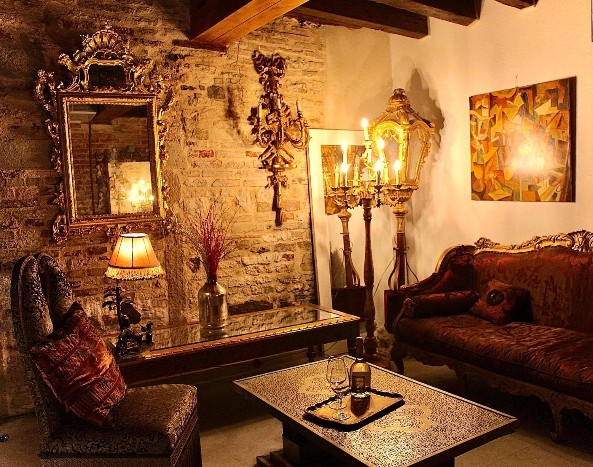 bahay-panuluyan Console - Palais Historique & Romantique *